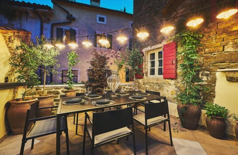 Balcony/Terrace, Dining area