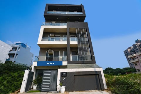 Property building, Facade/entrance