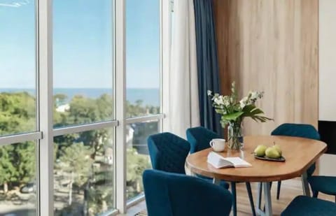 Dining area, Sea view, kitchen