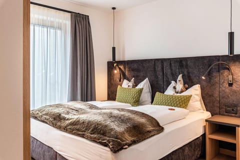 Living room, Bedroom