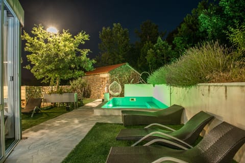 Patio, Garden, Pool view, Swimming pool, sunbed