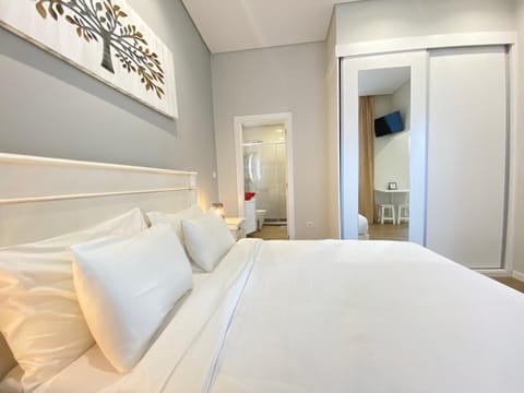 Bed, Bedroom, wardrobe
