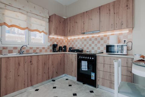 Property building, Coffee/tea facilities, Kitchen or kitchenette, oven, toaster