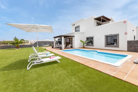Garden, Swimming pool