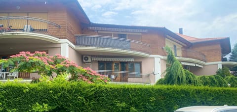 Property building, Garden view