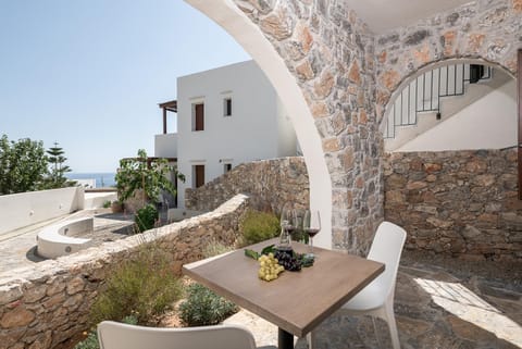 Patio, Balcony/Terrace