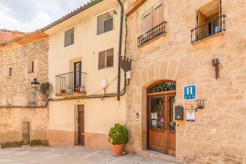 Property building, Facade/entrance