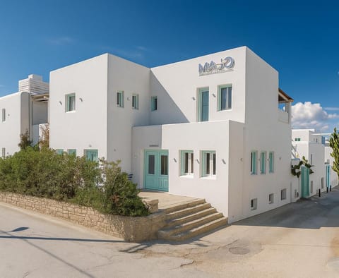 Property building, Patio, Staff, Staff, Spring, Day, Night, People, People, Summer, Garden, Garden, View (from property/room), View (from property/room), Other, Other, Decorative detail, Decorative detail, Autumn, Text overlay, Text overlay, Guests, Guests, Garden view, Landmark view, Area and facilities, Area and facilities, Swimming pool, Seasons, Time of day, Sunrise, Sunset, children, children, young children, older children, group of guests, group of guests, Family, Family, concierge, internet, internet, locker, safe, safe, soundproof, VIP, VIP, wedding, wedding, air conditioner, air conditioner