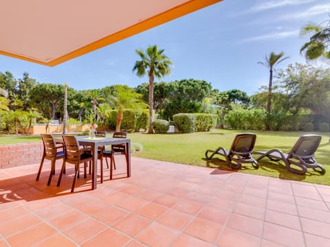 Patio, Garden, Dining area, Garden view