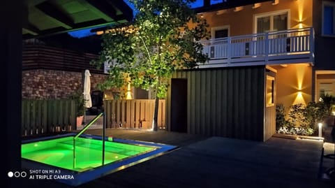 Sauna, Swimming pool