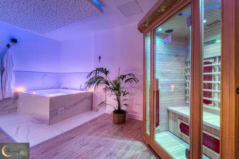 Sauna, Spa and wellness centre/facilities