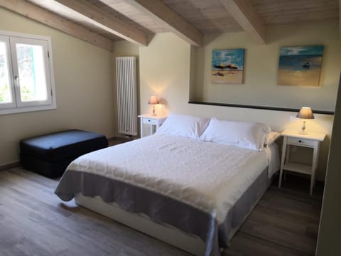 Camere Toni Bed and Breakfast in Vernazza