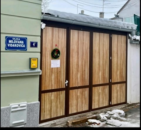 Sobe sa sopstvenim KUPATILOM Private rooms bathroom In CENTER Bed and Breakfast in Novi Sad