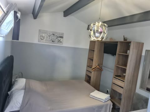 Chambre cosy avec terrasse Apartment in Arles