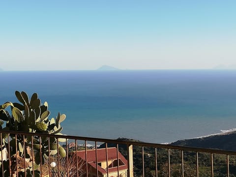 Natural landscape, Summer, Balcony/Terrace, Sea view