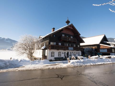 Property building, Winter