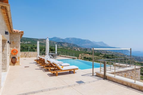 Pool view, Swimming pool, sunbed