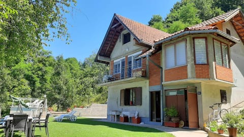 Apartmani Zora-Vuković Bed and Breakfast in Zlatibor District, Serbia