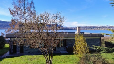 Property building, View (from property/room), Garden view, Lake view, Mountain view
