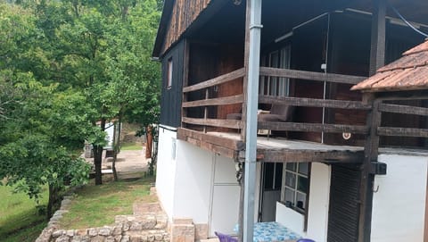 Vikendica Ovčar Banja House in Zlatibor District, Serbia