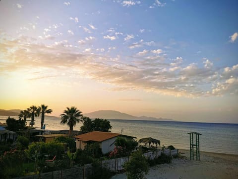 Natural landscape, Balcony/Terrace, Beach, Sea view, Sunset