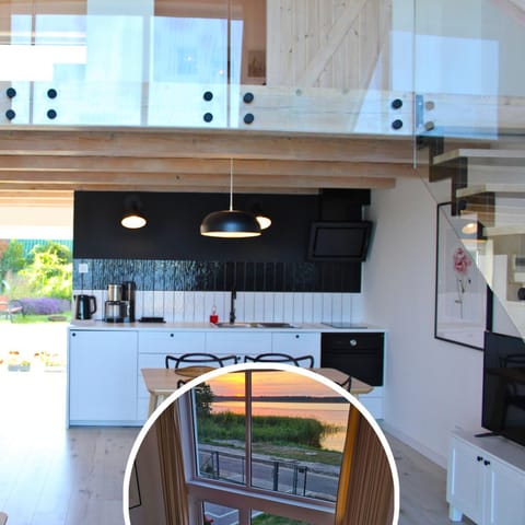 Living room, Lake view