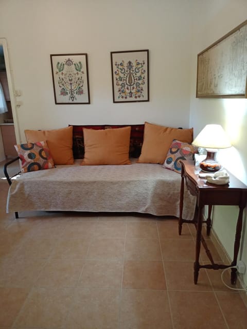 Lefteris BEAUTIFUL AEGINA House in Argolis, Greece