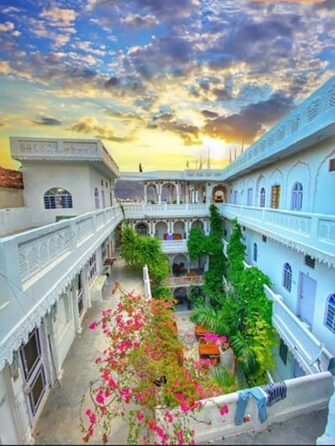 Property building, Garden, View (from property/room), Balcony/Terrace, Garden view