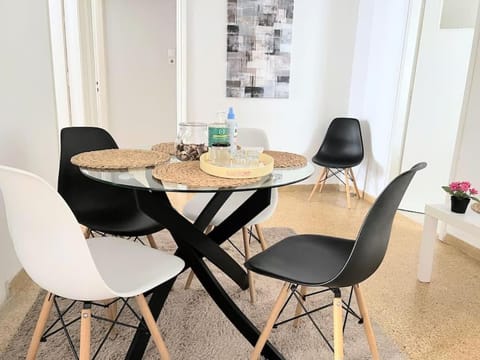 Eχquisite apt in Acropolis-plaka/vaccinatedHost Apartment in Athens