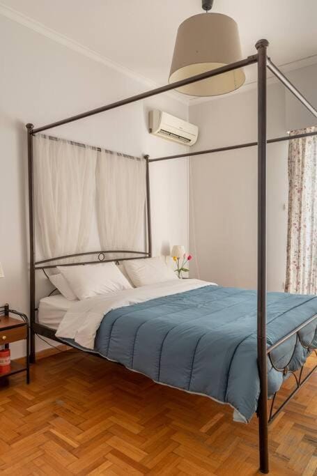 Eχquisite apt in Acropolis-plaka/vaccinatedHost Apartment in Athens