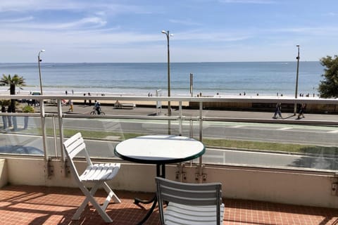 Studio And Terrace Sea View In La Baule Apartment in La Baule-Escoublac
