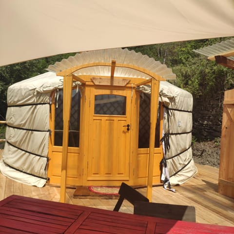 Glamping la Cascina d'Orleans Luxury tent in Aosta Valley, Italy