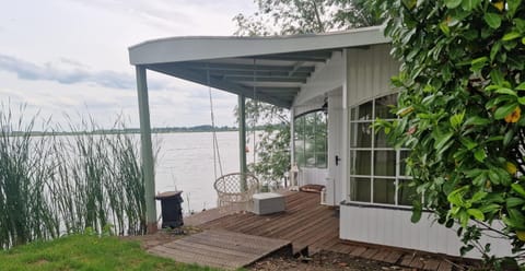 Vidaa Lago House in South Holland (province)