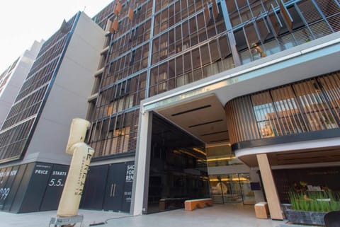 Property building, Facade/entrance