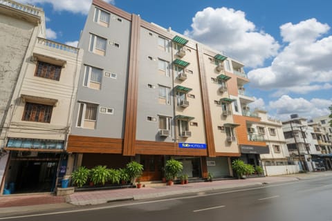Property building, Facade/entrance