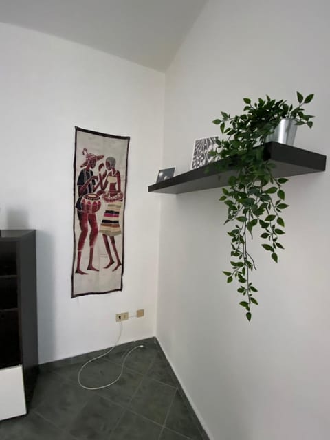 Kitchen or kitchenette, Decorative detail