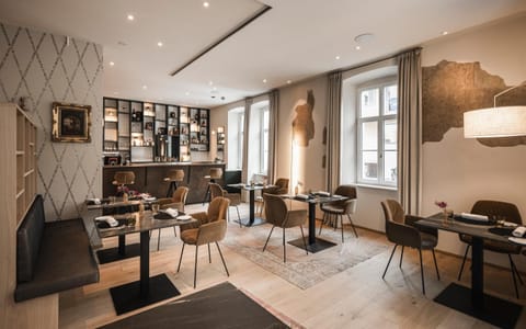 Restaurant/places to eat, Breakfast