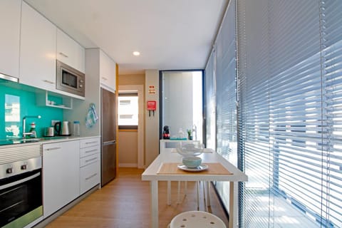 Kitchen or kitchenette, Dining area, oven, stove, toaster