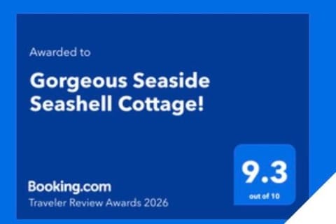 Gorgeous Seaside Seashell Cottage! House in Hudson