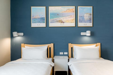 Photo of the whole room, Decorative detail, Bedroom