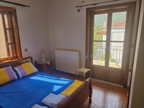 Apartment Theodoros Apartment in Leonidio