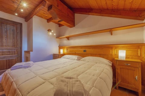 CHALET PONTAL 6 - Relax e vista sulle montagne - COUR 0143 Apartment in Courmayeur