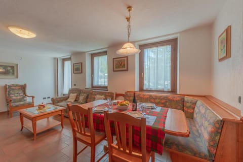 CHALET PONTAL 6 - Relax e vista sulle montagne - COUR 0143 Apartment in Courmayeur