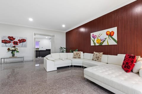 TV and multimedia, Living room, Photo of the whole room