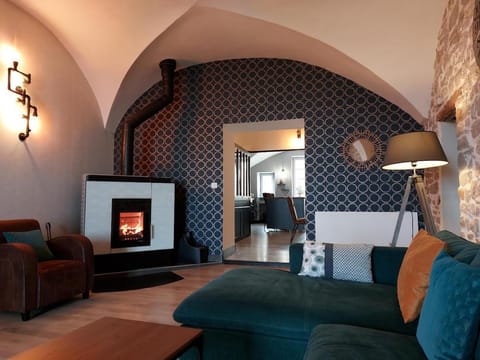 L'INATTENDU Vue imprenable,clim,parking avec borne de recharge, ménage inclus Apartment in Jura