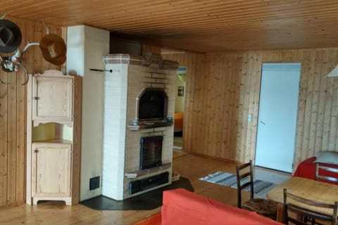 Cotteg Marjakallio (BerryRock) House in Finland