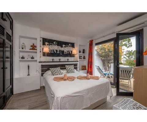 Property building, Living room, Bedroom