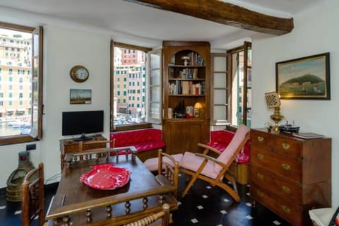 Da un'antica dimora di pescatori sul porticciolo Apartment in Camogli