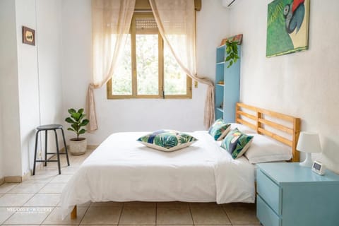 Bed, Bedroom