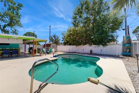 Pinellas Park Cottage House in Pinellas Park